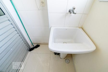 Apartamento à venda com 58m², 2 quartos e 1 vaga Apartamento à venda com 58m², 2 quartos e 1 vagaÁrea de Serviço