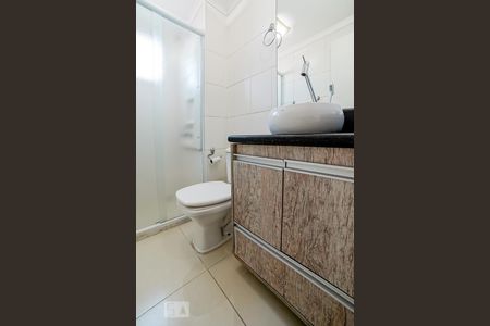 Apartamento à venda com 58m², 2 quartos e 1 vaga Apartamento à venda com 58m², 2 quartos e 1 vagaBanheiro 2