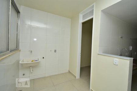 Apartamento à venda com 100m², 2 quartos e 1 vagaCozinha 