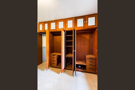Casa à venda com 396m², 5 quartos e 4 vagas Casa à venda com 396m², 5 quartos e 4 vagasSuíte 1