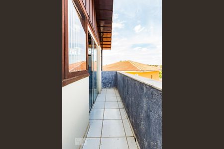 Casa à venda com 396m², 5 quartos e 4 vagas Casa à venda com 396m², 5 quartos e 4 vagasSótão - Varanda