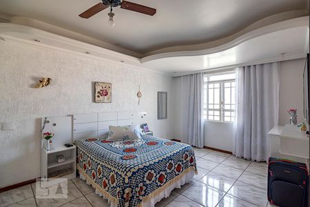 Casa à venda com 280m², 5 quartos e 3 vagasQuarto 5 Suite