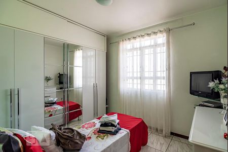 Casa à venda com 280m², 5 quartos e 3 vagasQuarto 4