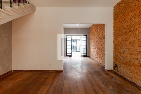Sala de casa de condomínio para alugar com 3 quartos, 105m² em Vila Olímpia, São Paulo