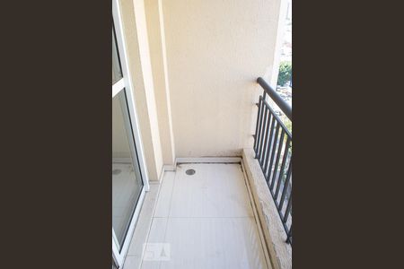 SACADA SALA de apartamento para alugar com 2 quartos, 60m² em Vila Cruz das Almas, São Paulo