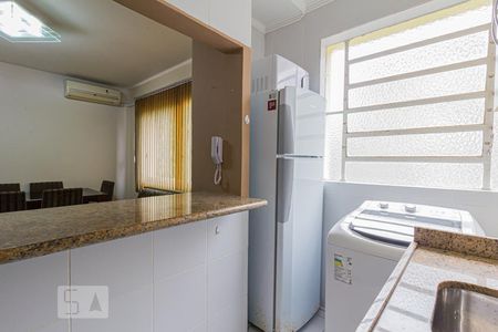 Apartamento à venda com 40m², 1 quarto e 1 vaga Apartamento à venda com 40m², 1 quarto e 1 vagaCozinha e Área de Serviço