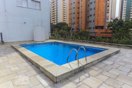 Apartamento à venda com 72m², 2 quartos e 1 vaga Apartamento à venda com 72m², 2 quartos e 1 vagaPiscina