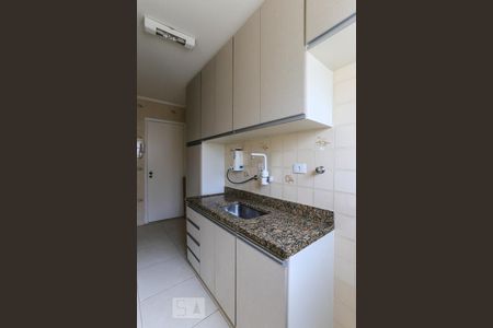 Apartamento à venda com 72m², 2 quartos e 1 vaga Apartamento à venda com 72m², 2 quartos e 1 vagaCozinha - Armários