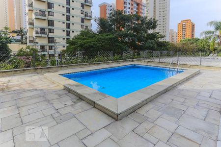Apartamento à venda com 72m², 2 quartos e 1 vaga Apartamento à venda com 72m², 2 quartos e 1 vagaPiscina