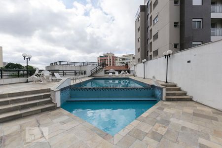 Apartamento à venda com 220m², 4 quartos e 4 vagasÁrea comum - Piscina