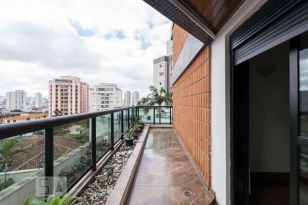 Apartamento à venda com 220m², 4 quartos e 4 vagasQuarto 3 - Suíte/ Varanda