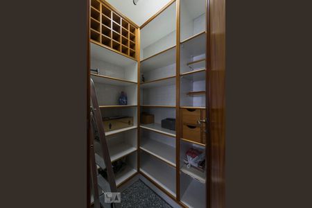 Apartamento à venda com 220m², 4 quartos e 4 vagasSala de almoço - Despensa