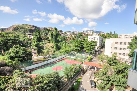 Apartamento à venda com 130m², 3 quartos e 2 vagas Apartamento à venda com 130m², 3 quartos e 2 vagasVista Suíte