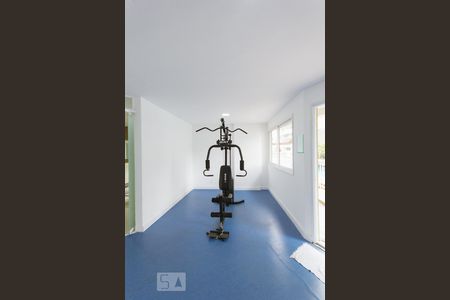 Apartamento à venda com 130m², 3 quartos e 2 vagas Apartamento à venda com 130m², 3 quartos e 2 vagasAcademia