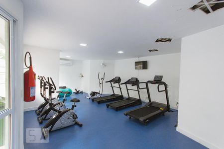 Apartamento à venda com 130m², 3 quartos e 2 vagas Apartamento à venda com 130m², 3 quartos e 2 vagasAcademia