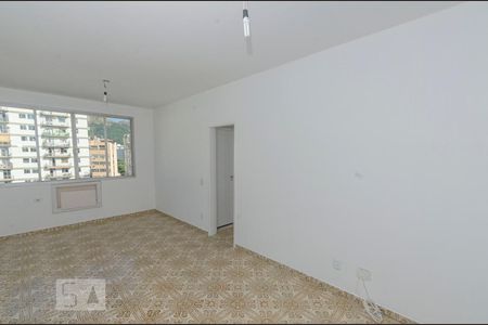 Sala de apartamento para alugar com 2 quartos, 82m² em Grajaú, Rio de Janeiro