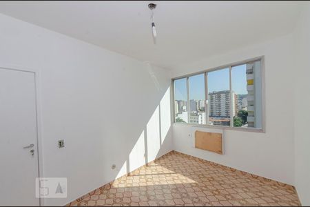 Quarto 2 de apartamento para alugar com 2 quartos, 82m² em Grajaú, Rio de Janeiro