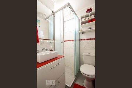 Banheiro de apartamento à venda com 2 quartos, 48m² em Vila Carrão, São Paulo