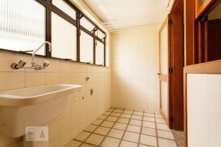 Apartamento à venda com 140m², 3 quartos e 1 vagaÁrea de Serviço