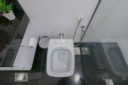 Banheiro de casa para alugar com 1 quarto, 46m² em Caiçaras, Belo Horizonte