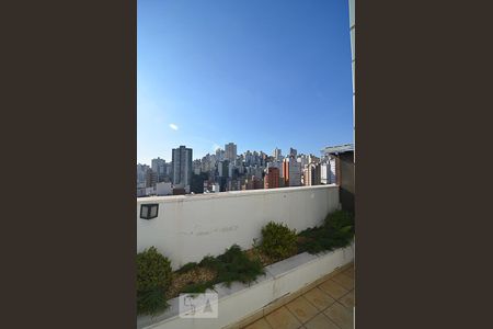 Apartamento à venda com 212m², 2 quartos e 2 vagasVista