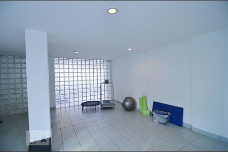 Apartamento à venda com 212m², 2 quartos e 2 vagasAcademia