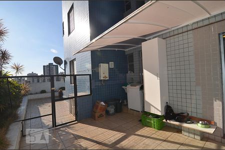 Apartamento à venda com 212m², 2 quartos e 2 vagasÁrea privativa