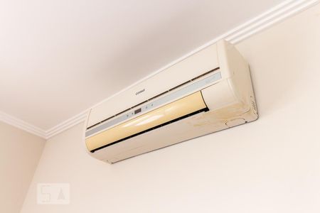 Casa de condomínio à venda com 460m², 4 quartos e 5 vagasDetalhe da Suíte 3