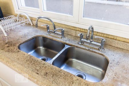 Casa de condomínio à venda com 460m², 4 quartos e 5 vagasDetalhe da Cozinha