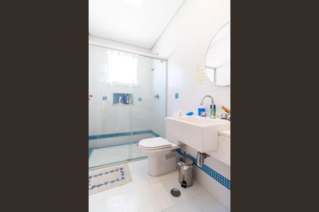 Casa de condomínio à venda com 460m², 4 quartos e 5 vagasBanheiro da Suíte 3