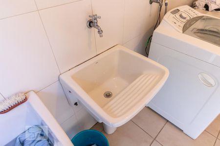 Casa de condomínio à venda com 460m², 4 quartos e 5 vagasDetalhe da Área de Serviço