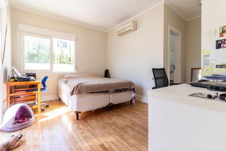 Casa de condomínio à venda com 460m², 4 quartos e 5 vagasSuíte 3