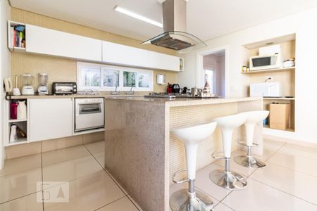 Casa de condomínio à venda com 460m², 4 quartos e 5 vagasCozinha