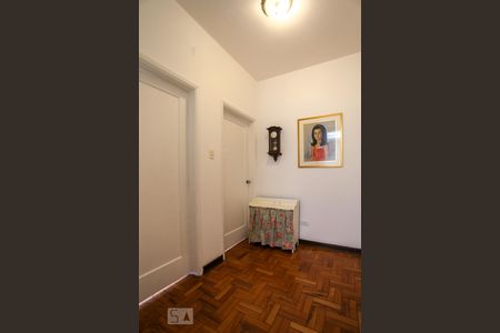 Corredor Acesso aos Quartos de apartamento à venda com 3 quartos, 120m² em Bela Vista, São Paulo