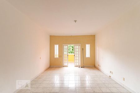 Sala de casa para alugar com 3 quartos, 100m² em Vargem Pequena, Rio de Janeiro