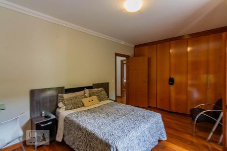 Casa à venda com 150m², 5 quartos e 5 vagasQuarto 4