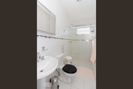 Banheiro de apartamento para alugar com 2 quartos, 50m² em Méier, Rio de Janeiro