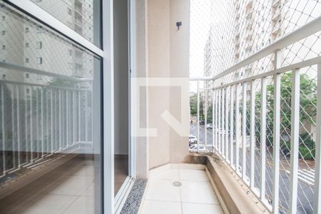 Sacada da Sala de apartamento à venda com 2 quartos, 58m² em Jardim Tupanci, Barueri