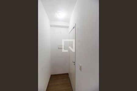 Entrada de apartamento à venda com 2 quartos, 58m² em Jardim Tupanci, Barueri