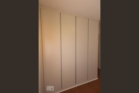 Apartamento à venda com 150m², 3 quartos e 2 vagasQuarto 2