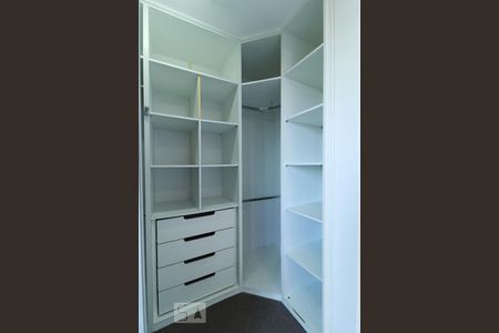 Apartamento à venda com 93m², 3 quartos e 1 vagaCloset Quarto 3 - Suíte