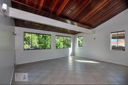 Casa de condomínio à venda com 480m², 5 quartos e 2 vagas Casa de condomínio à venda com 480m², 5 quartos e 2 vagasSala - 2o Andar