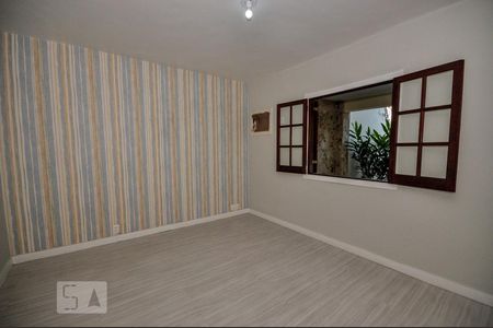 Casa de condomínio à venda com 480m², 5 quartos e 2 vagas Casa de condomínio à venda com 480m², 5 quartos e 2 vagasQuarto 1
