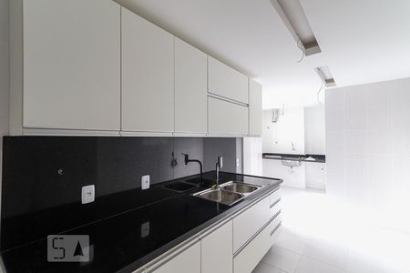 Apartamento para alugar com 122m², 3 quartos e 2 vagas Apartamento para alugar com 122m², 3 quartos e 2 vagasCozinha