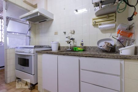 Apartamento à venda com 70m², 3 quartos e sem vaga Apartamento à venda com 70m², 3 quartos e sem vagaCozinha
