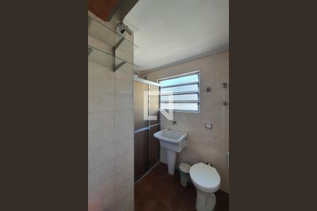 Banheiro de apartamento para alugar com 1 quarto, 39m² em Cambuci, São Paulo