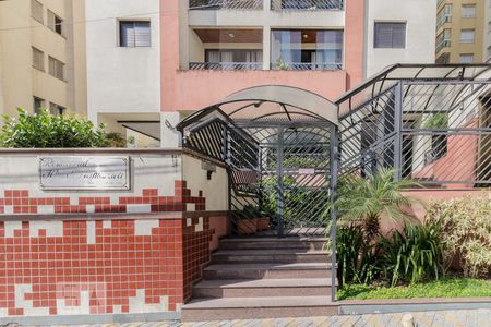 Apartamento para alugar com 74m², 2 quartos e 2 vagas Apartamento para alugar com 74m², 2 quartos e 2 vagasFachada