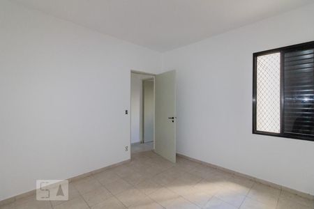 Apartamento para alugar com 74m², 2 quartos e 2 vagas Apartamento para alugar com 74m², 2 quartos e 2 vagasQuarto 02