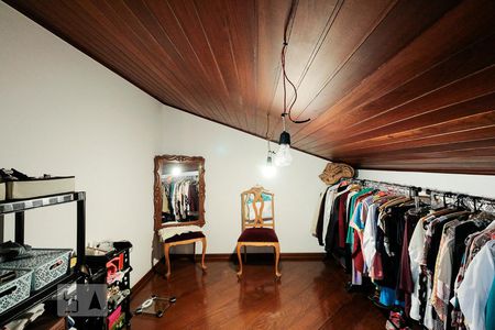 Casa à venda com 400m², 4 quartos e 4 vagas Casa à venda com 400m², 4 quartos e 4 vagasSuite 2