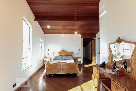 Casa à venda com 400m², 4 quartos e 4 vagas Casa à venda com 400m², 4 quartos e 4 vagasSuite 2